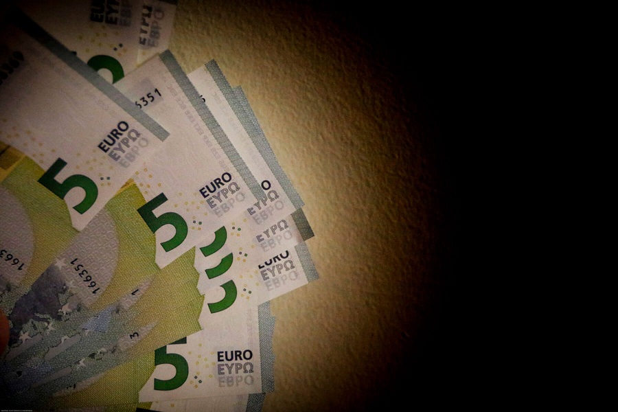 lefta 5euros