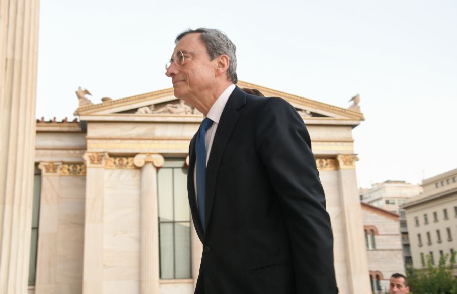 Ντράγκι:  “Η Ευρώπη κινδυνεύει να διχαστεί, να ειναι υποτελής και να αποβιομηχανοποιηθεί”