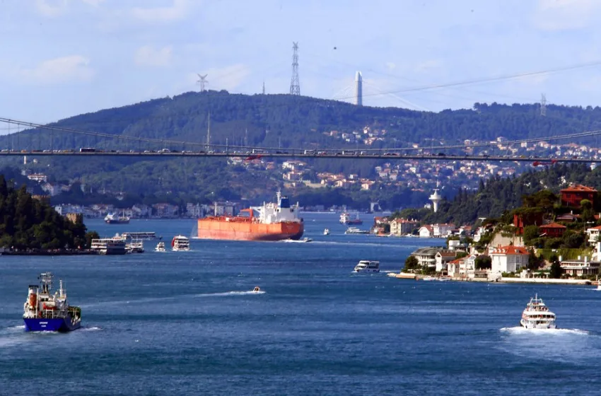  Τουρκία: Διεκόπη η κυκλοφορία πλοίων στο στενό του Βοσπόρου – Βλάβη σε άγκυρα δεξαμενόπλοιου