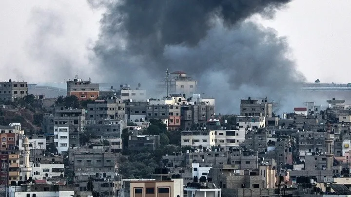  Γάζα: Το Ισραήλ βομβαρδίζει περιοχές γύρω από τα δύο μεγαλύτερα νοσοκομεία της Χαν Γιούνις