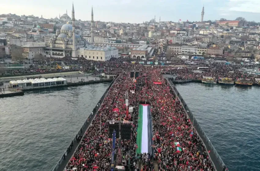  Τουρκία: Διαδήλωση χιλιάδων ατόμων κατά του Ισραήλ (vid)