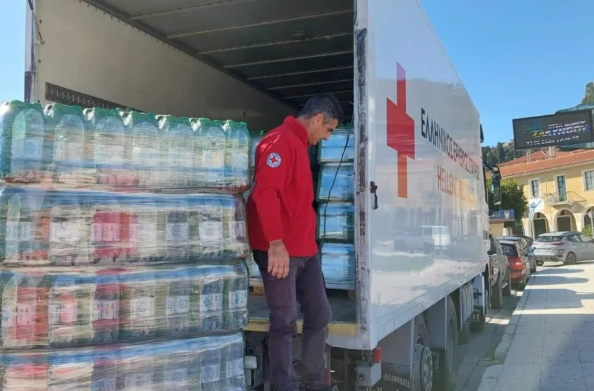  Ζάκυνθος: Ο Ερυθρός Σταυρός μοίρασε 25.000 εμφιαλωμένα νερά