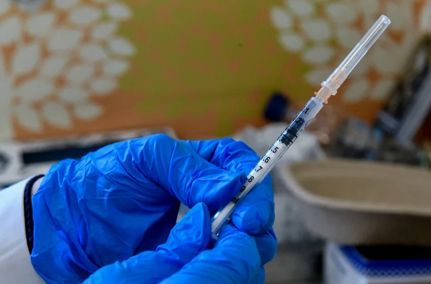  Εμβόλια Covid 19 στα φαρμακεία: Πόσο έχει προχωρήσει το εγχείρημα, τι ισχύει στην Ευρώπη