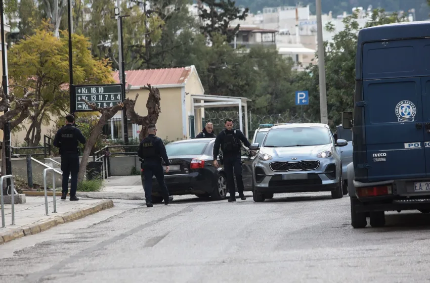  “Πυρήνες Φωτιάς”: Υπάρχει σύνδεση με την Greek Mafia;Το “τετράδιο” που ερευνούν οι αρχές-Ελεύθεροι οι ΟΥΚαδες