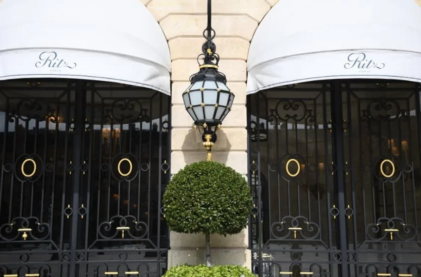  Σοκ στο Παρίσι: Μασέρ του ξενοδοχείου Ritz κατηγορείται πως βίασε 4 φορές 26χρονη
