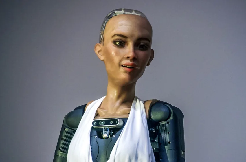  “Sophia”: Η πρώτη συνέντευξη ρομπότ τεχνητής νοημοσύνης στην Ελλάδα – Oι ερωτήσεις που απάντησε