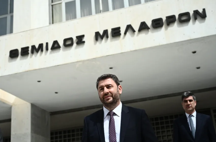  ΣτΕ: Αντισυνταγματική η απαγόρευση ενημέρωσης όσων παρακολουθούνται- Ανδρουλάκης- Το σκεπτικό- Ανδρουλάκης: “Νίκη του κράτους Δικαίου”