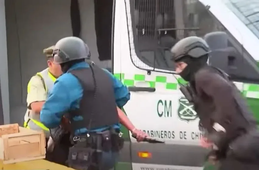  Χιλή: Σοκάρει το βίντεο με κρατούμενη – Άρπαξε όπλο και άνοιξε πυρ κατά αστυνομικών
