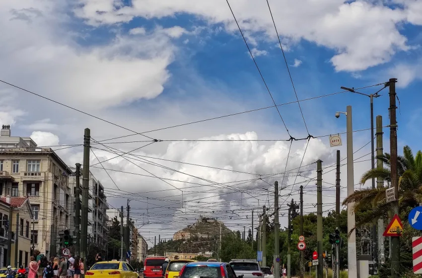  Νεότερα για την κακοκαιρία “ΑΤΕΝΑ”- “Μεγάλος όγκος βροχής, σε μικρό διάστημα”-Πότε θα επηρεαστεί η Αττική