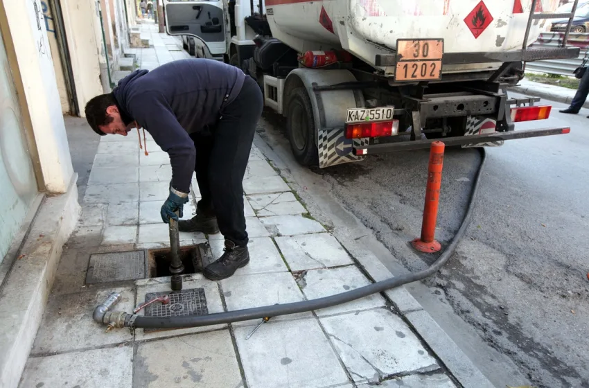  Πετρέλαιο θέρμανσης: Άρχισε η διάθεση με χαμηλότερη τιμή-Αυξημένο επίδομα για ρεύμα, μειωμένο για ορυκτά καύσιμα