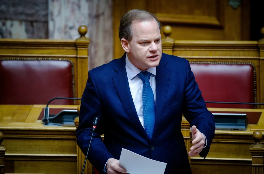  “Απών-παρών” ο Καραμανλής- Αυτοκριτική εκ των υστέρων για την “διάσωσή” του μετά την τραγωδία των Τεμπών