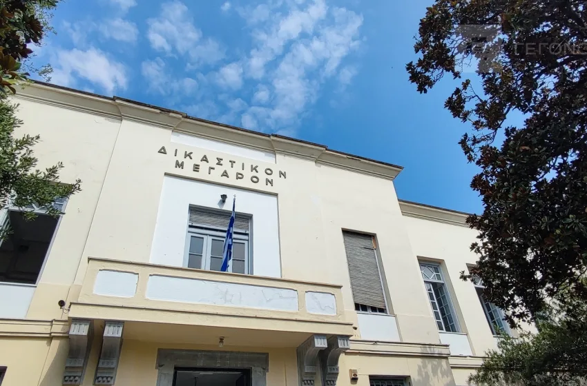  Βόλος: Πανικός στα δικαστήρια όταν 20χρονη επιχείρησε να πηδήξει από το παράθυρο