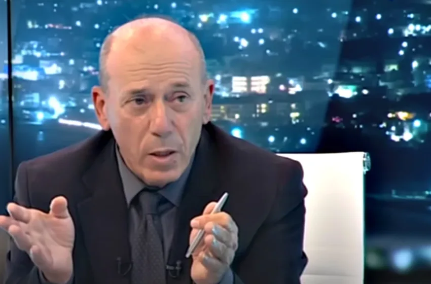  Κοκοτσάκης: Περιστατικό με την κόρη του- Την ακολουθούσε αυτοκίνητο κάνοντας επικίνδυνους ελιγμούς (vid)