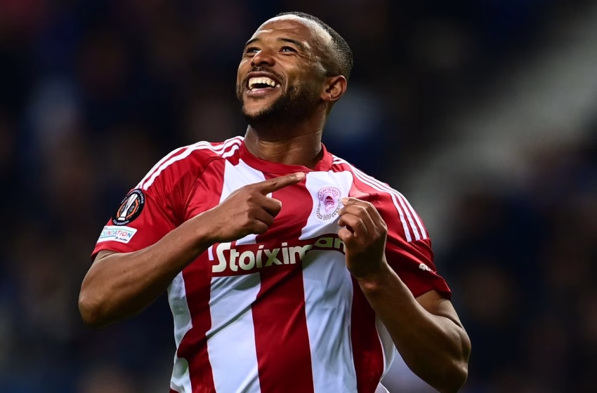  Μεγάλο διπλό του Ολυμπιακού μέσα στην Πόρτο με 0-1