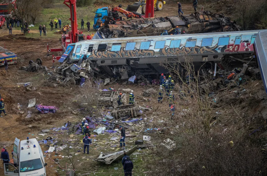  Τέμπη: Στη Θεσσαλονίκη το Σάββατο οι δύο πρώτες εκταφές σορών των θυμάτων-Γιατί αντιδρούν οι συγγενείς