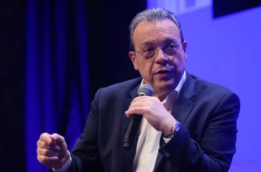  Φάμελλος: Ο Μητσοτάκης παρεμβαίνει στη δικαιοσύνη- Υπάρχουν ευθύνες για το έγκλημα των Τεμπών και πρέπει να αποδοθούν