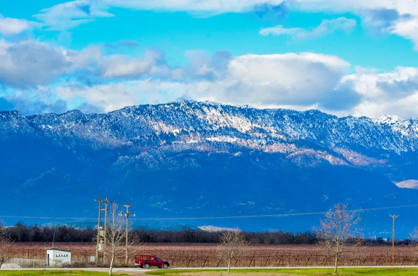  Ανεβαίνει λίγο η θερμοκρασία- Καταιγίδες στο Ιόνιο, ασθενείς χιονοπτώσεις στα ορεινά