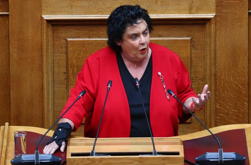  Κανέλλη κατηγορεί Κωνσταντοπούλου για παρέμβαση υπέρ Κασιδιάρη