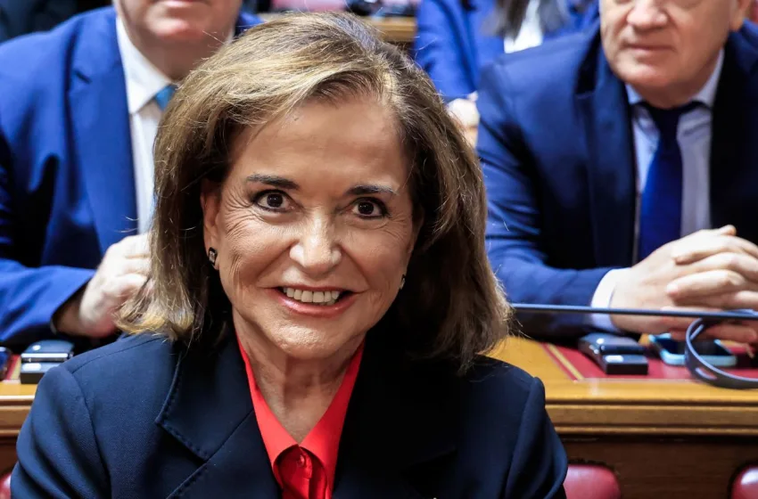  Μπακογιάννη: Ή τώρα γινόμαστε Ηνωμένες Πολιτείες της Ευρώπης ή έχουμε χάσει το τρένο οριστικά