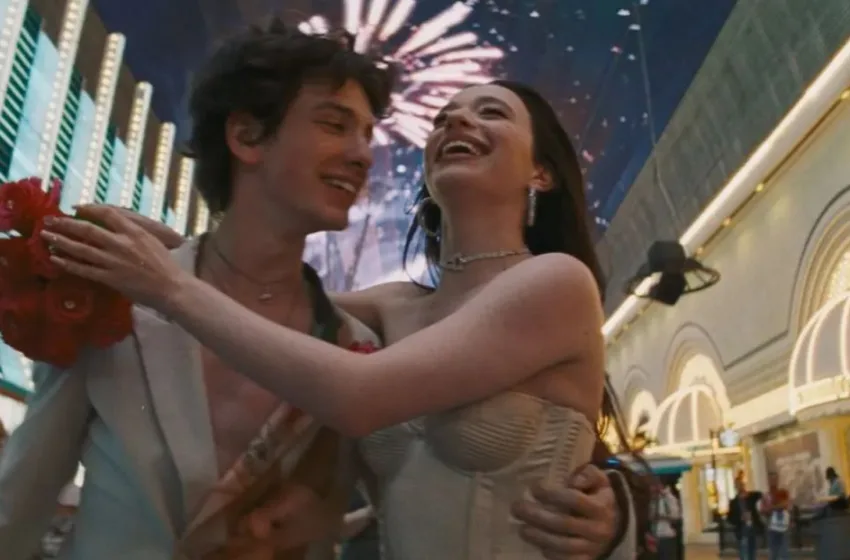  Όσκαρ: Γιατί θεωρείται φαβορί το “Anora”- Οι προκλητικές δηλώσεις που έβγαλαν εκτός διεκδίκησης την “Emilia Perez”