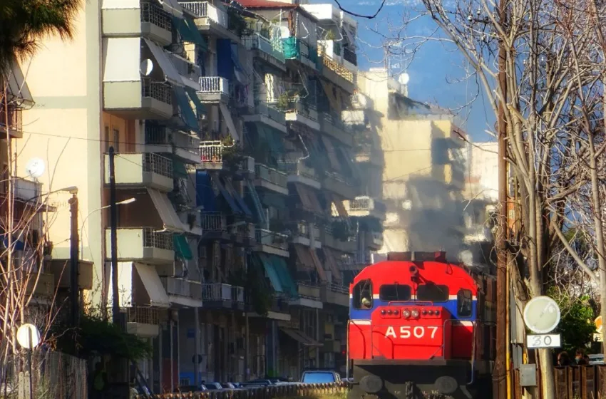  ΟΣΕ: Υπάλληλος ξέχασε ανοιχτές τις μπάρες-Κοιμήθηκε και δεν απαντούσε στον ασύρματο