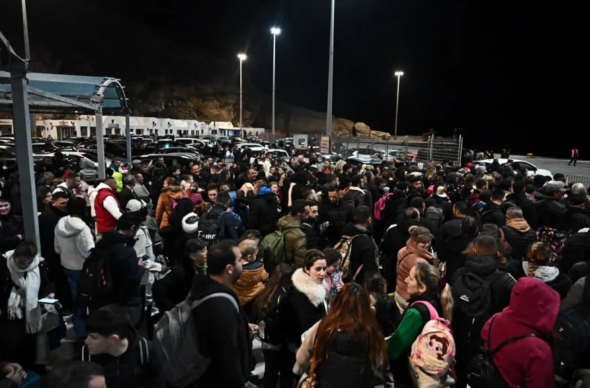  Σεισμός: Ερήμωσε η Σαντορίνη, άρχισαν οι κλοπές