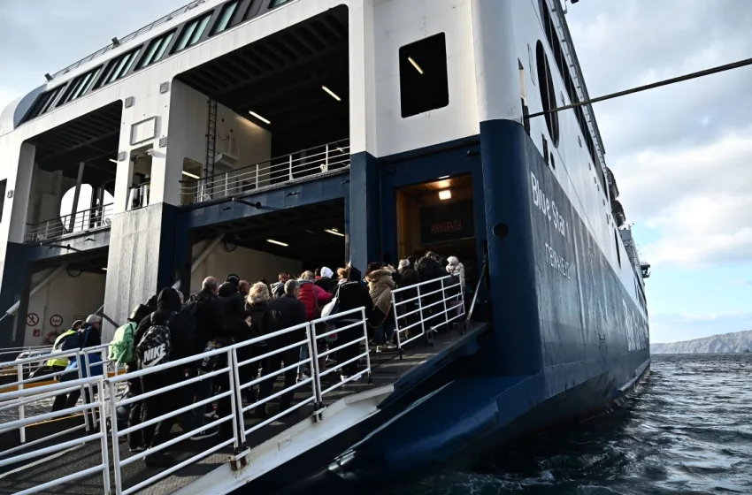  Σαντορίνη: Στον αέρα επιχειρήσεις και εργαζόμενοι – Τι θα γίνει με τους μισθούς