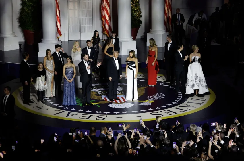  Daily Mail: Ο  “πόλεμος” εξουσίας στην οικογένεια Τραμπ συνεχίζεται… αμείλικτα