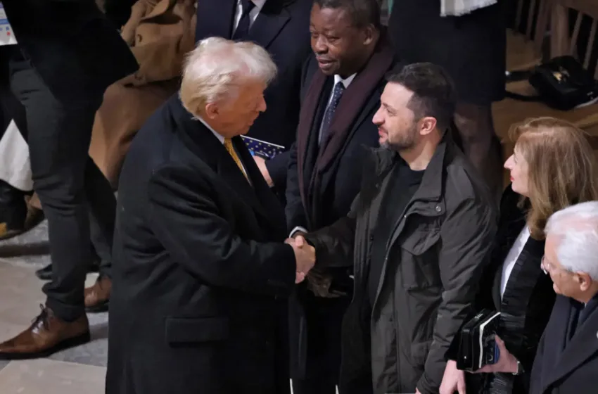  Guardian: Πώς η στάση Τραμπ “πρώτα η Αμερική” ξεπούλησε την Ουκρανία