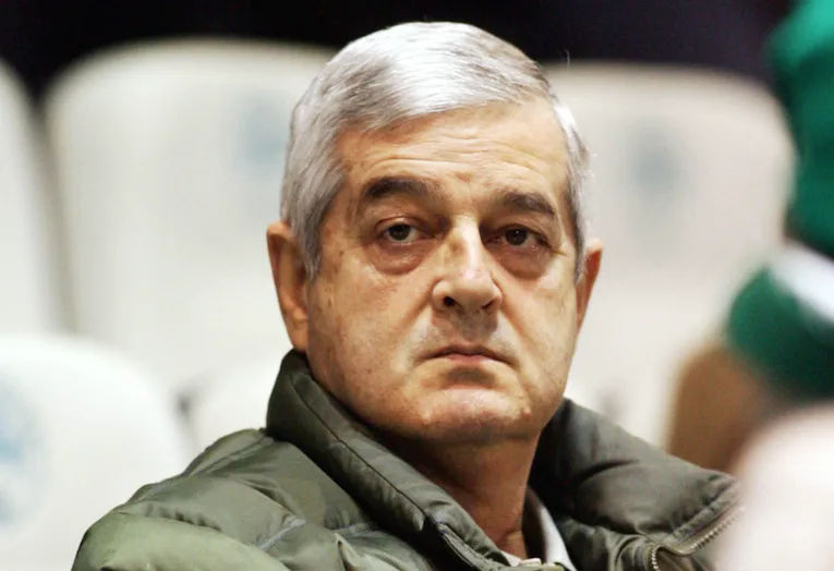  Την Πέμπτη το τελευταίο αντίο στον Τάκη Οικονομόπουλο – Σε λαϊκό προσκύνημα η σορός του