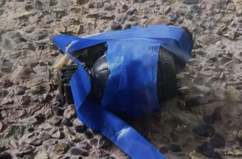  Μανιάτικα: Βρέθηκε χειροβομβίδα σε πυλωτή πολυκατοικίας – Την πήραν οι πυροτεχνουργοί του στρατού