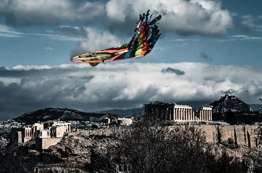  Καθαρά Δευτέρα: Οι Αθηναίοι στου Φιλοπάππου και οι Θεσσαλονικείς στο Σέιχ Σου για χαρταετό