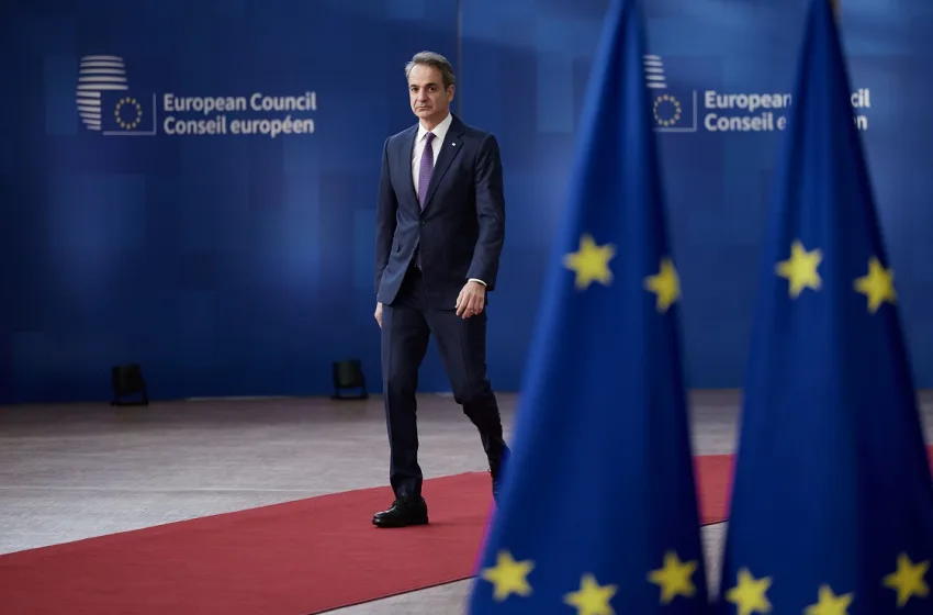  Σύνοδος Κορυφής: Στις Βρυξέλλες ο Μητσοτάκης-Οι θέσεις της Αθήνας για τη νέα αμυντική πολιτική