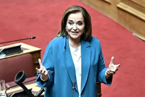 Μπακογιάννη για Κυριαζίδη: “Δεν επιτρέπεται να αντιδρούμε με αυτόν τον τρόπο, όσο και…