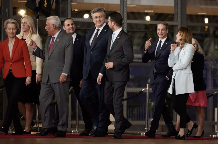  Politico: Σύνοδος Κορυφής στο… “παρά πέντε” των συνταρακτικών ανατροπών στον τομέα της ευρωπαϊκής ασφάλειας