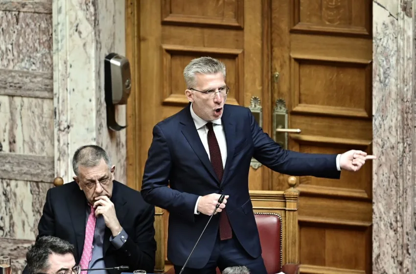  Σκέρτσος σε Φάμελλο: Συγκάλυψη ήταν η σύσκεψη το βράδυ της τραγωδίας στο Μάτι