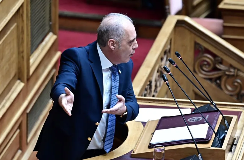  Βελόπουλος: Η πρόταση μομφής κατατέθηκε από εκατομμύρια Έλληνες στα συλλαλητήρια