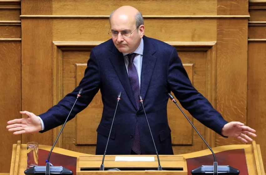  Χατζηδάκης: Δεν θα επιτρέψουμε να ζήσει η Ελλάδα το μύθο του Σισύφου
