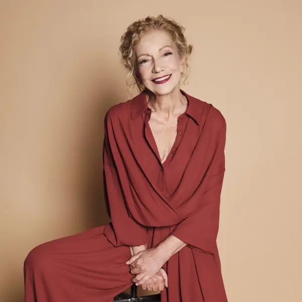 Πέμη Ζούνη στο libre: Κατάλαβα ότι στη σιωπή υπάρχουμε ολόκληροι,…