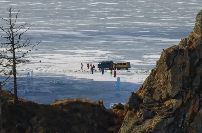  Σιβηρία: Επτά κινέζοι τουρίστες βρήκαν τραγικό θάνατο στην παγωμένη λίμνη Βαϊκάλη